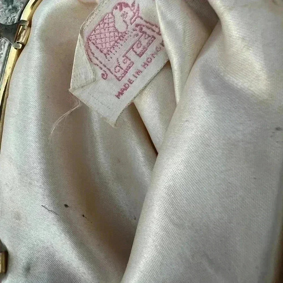 Vtg PURSE Hand Made Hong Kong WHITE Sequin & Beaded W/ Gold Tuck In Chain Handle - Picture 5 of 6